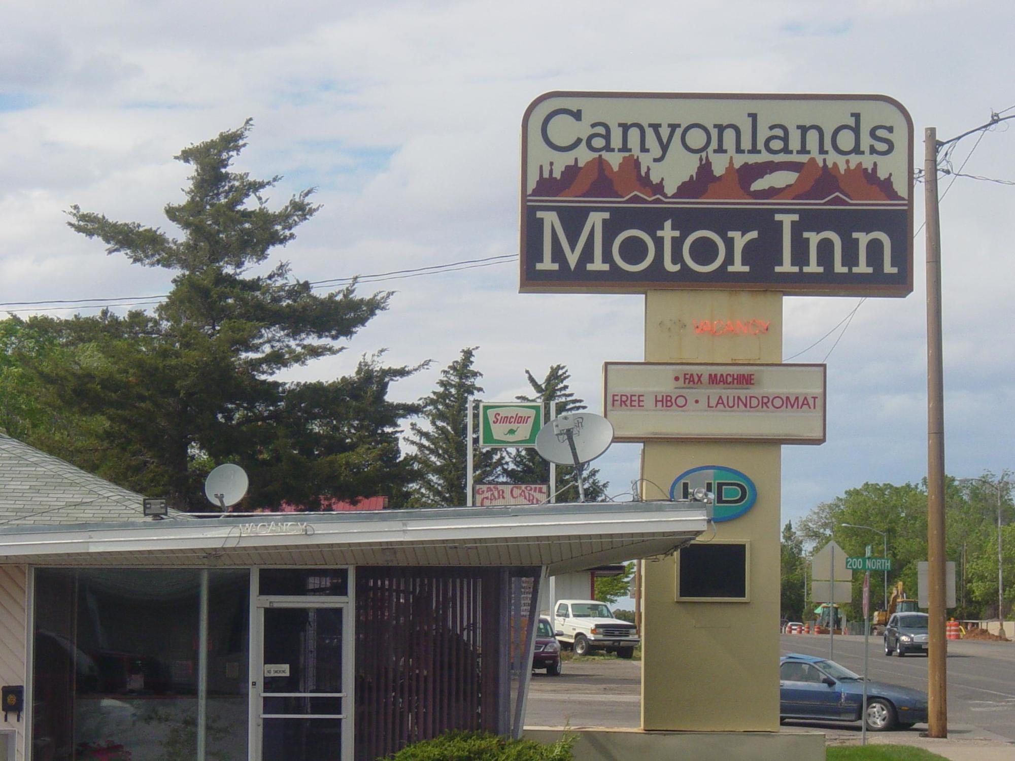 Canyonlands Motor Inn Монтичелло Экстерьер фото