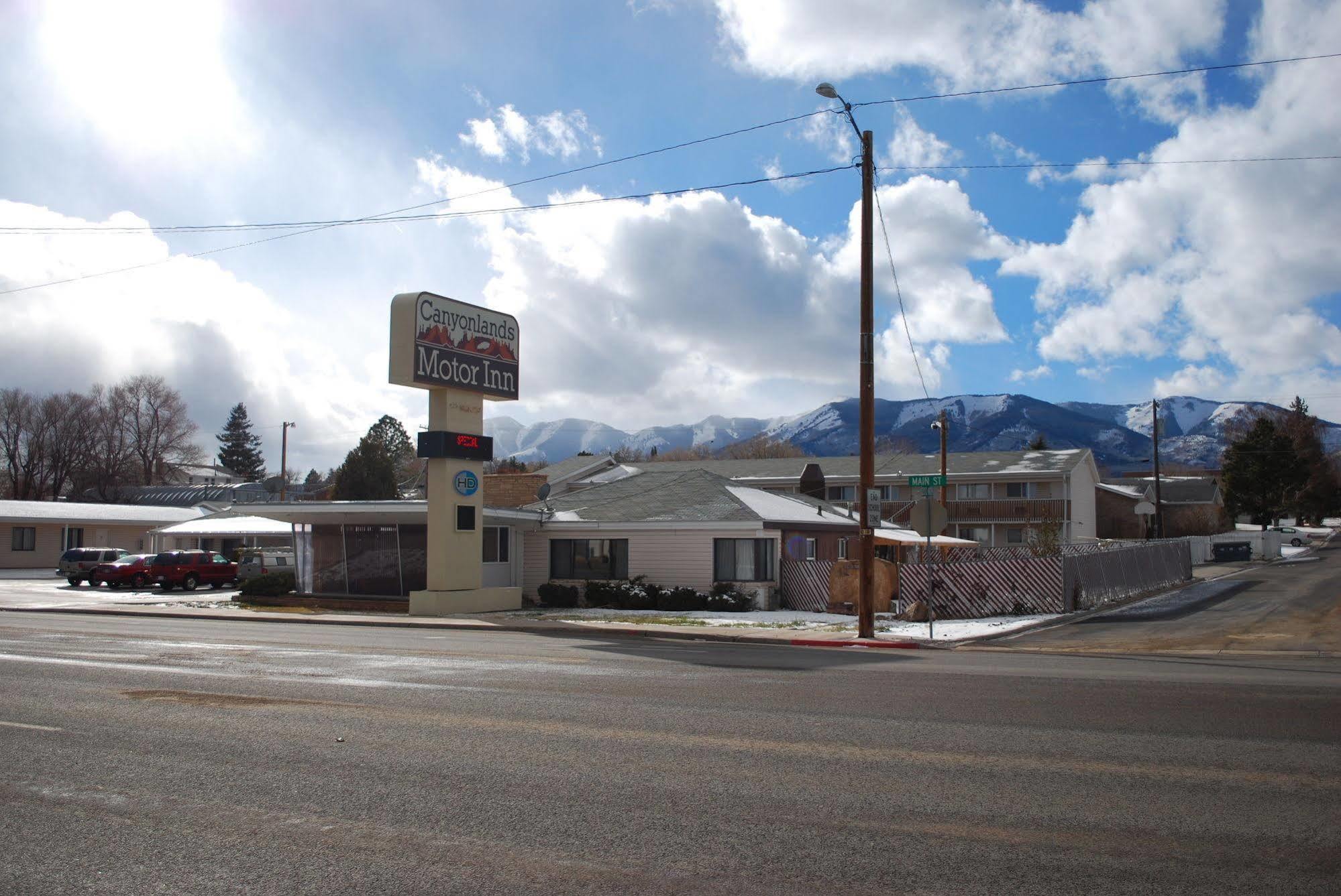 Canyonlands Motor Inn Монтичелло Экстерьер фото